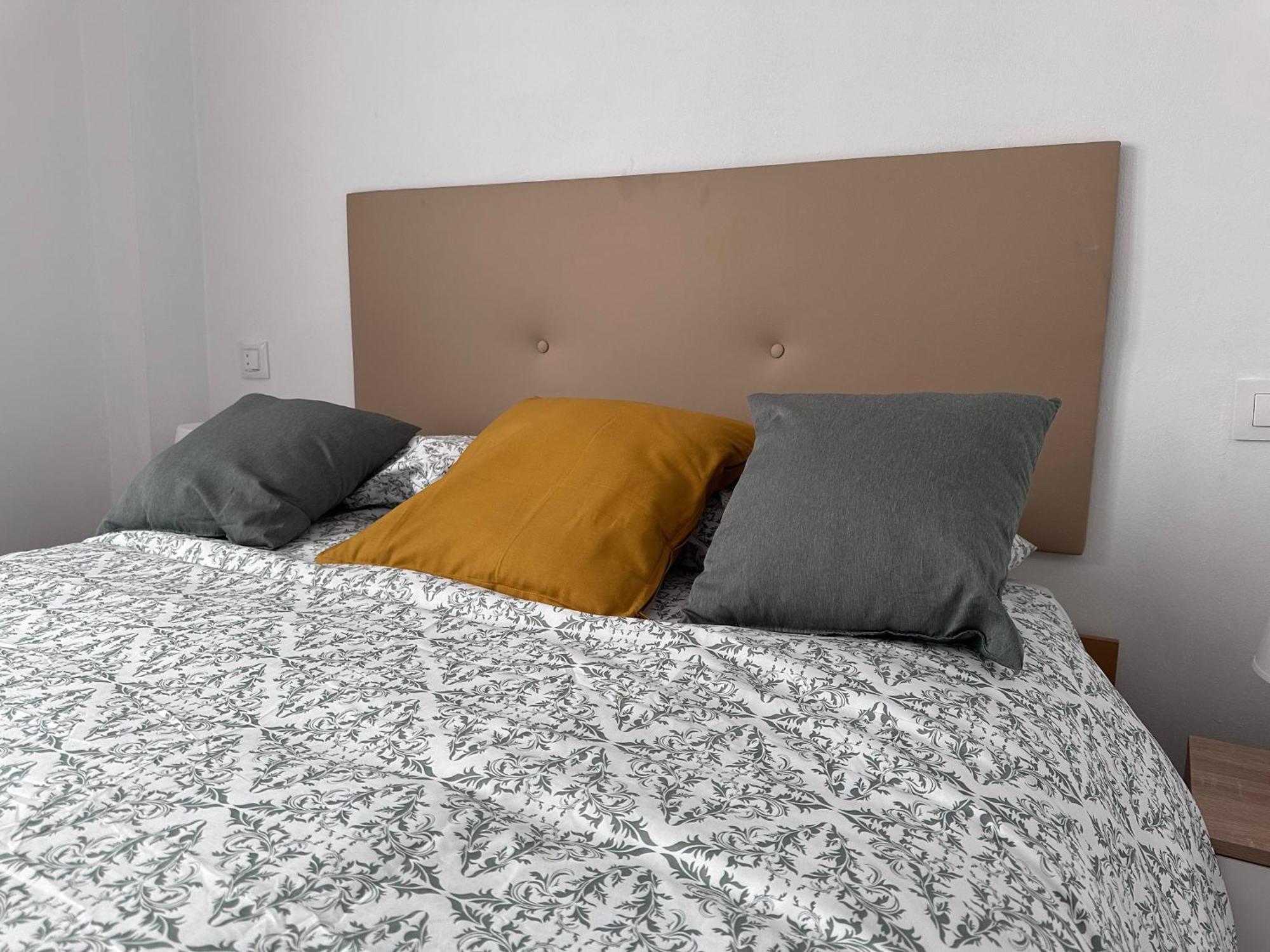 Acogedor Apartamento Con Vistas A La Catedral Y Parking Οβιέδο Εξωτερικό φωτογραφία