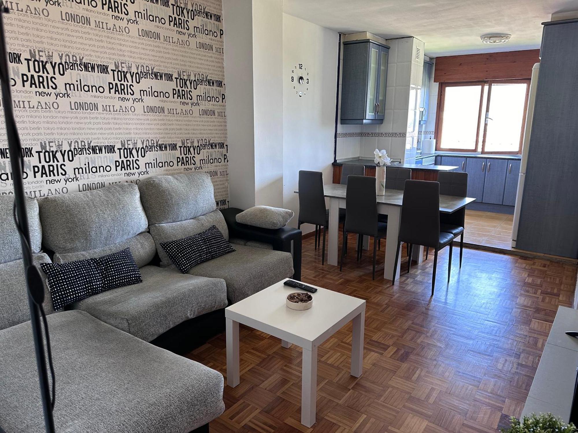 Acogedor Apartamento Con Vistas A La Catedral Y Parking Οβιέδο Εξωτερικό φωτογραφία