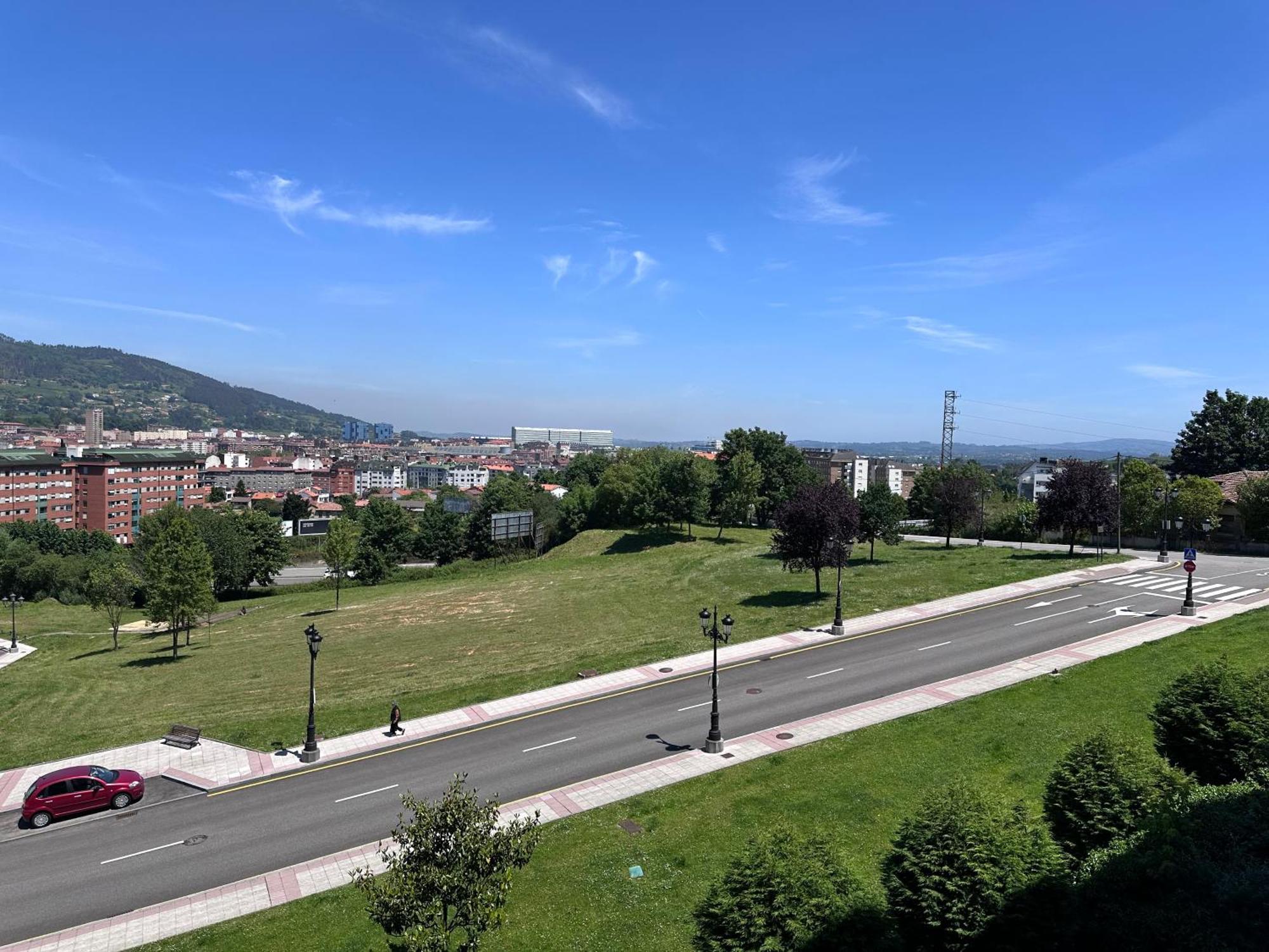 Acogedor Apartamento Con Vistas A La Catedral Y Parking Οβιέδο Εξωτερικό φωτογραφία